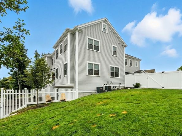 248 Webster St 248, Needham MA 02494