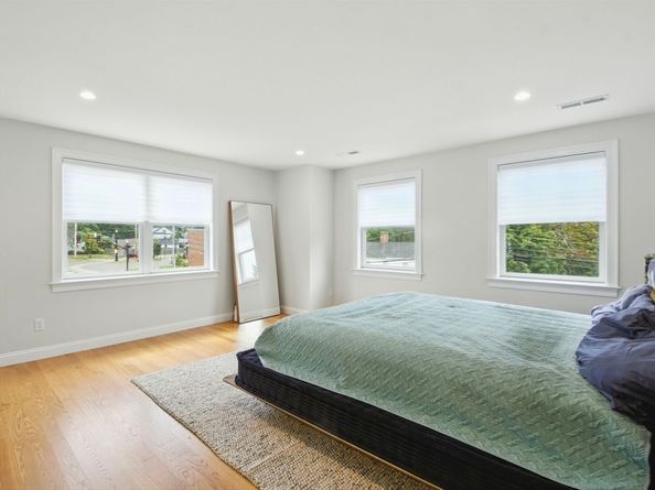 248 Webster St 248, Needham MA 02494