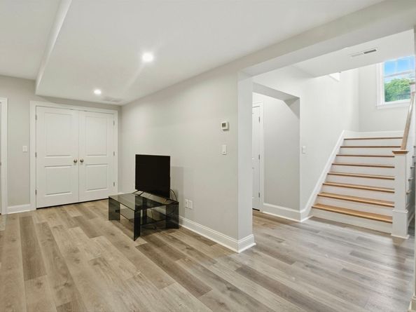 248 Webster St 248, Needham MA 02494