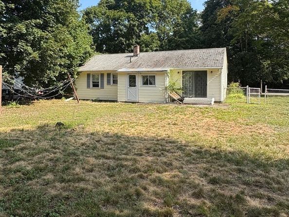 8 Boyd Rd, Woburn MA 01801