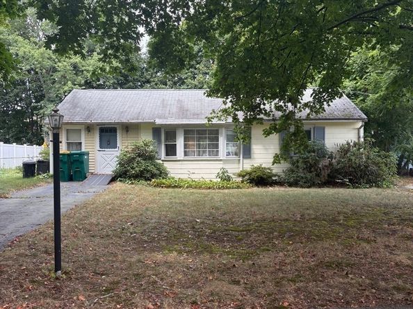 8 Boyd Rd, Woburn MA 01801