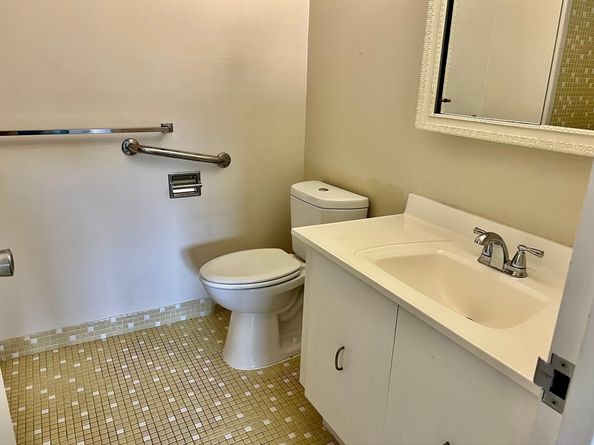 1006 Paradise Rd 3R, Swampscott MA 01907