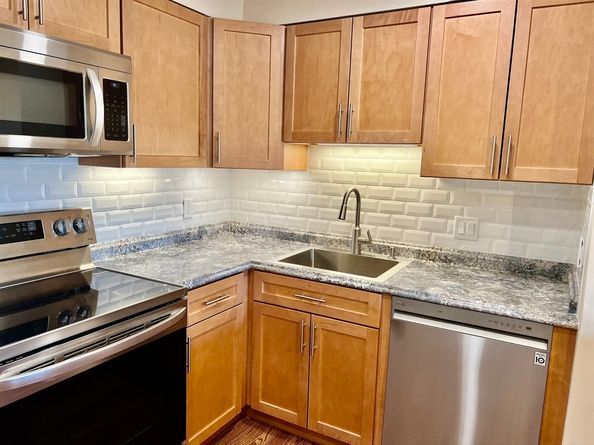 1006 Paradise Rd 3R, Swampscott MA 01907