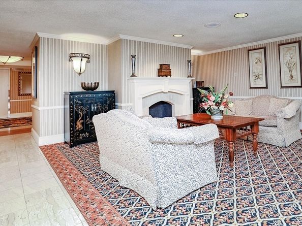 1006 Paradise Rd 3R, Swampscott MA 01907