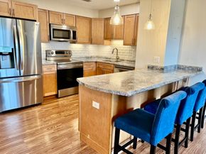 1006 Paradise Rd 3R, Swampscott MA 01907