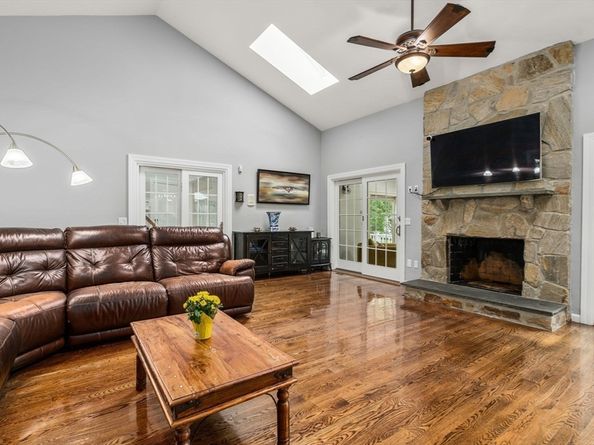 18 Village Hill Road, Dover MA 02030