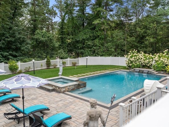 18 Village Hill Road, Dover MA 02030