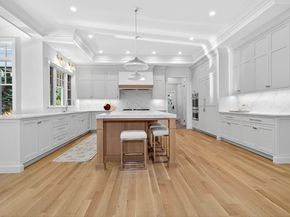 7 Mountview Rd, Wellesley MA 02481