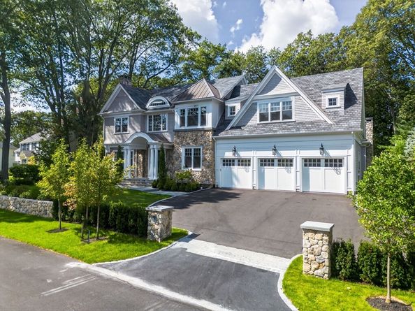 7 Mountview Rd, Wellesley MA 02481