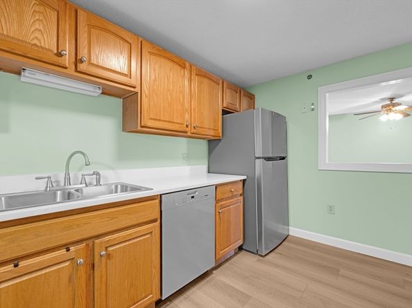 688 Boston Post Rd E 228, Marlborough MA 01752