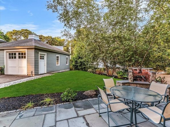 215 Lake Ave, Newton MA 02459