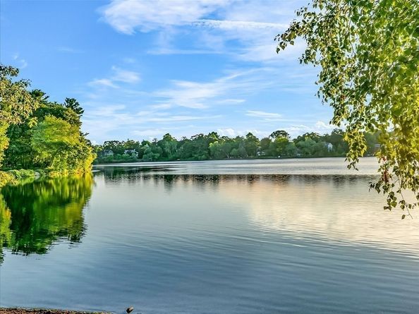 215 Lake Ave, Newton MA 02459