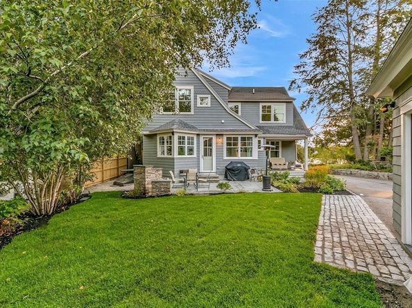 215 Lake Ave, Newton MA 02459