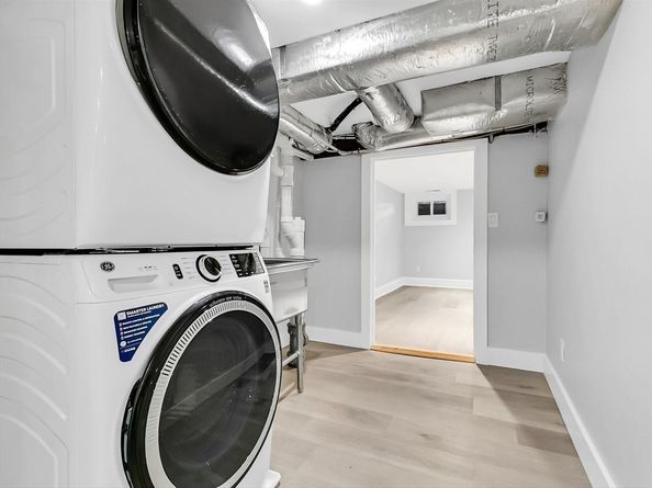 215 Lake Ave, Newton MA 02459