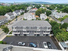 172 Bright St 3, Waltham MA 02453