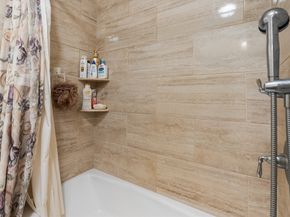 172 Bright St 3, Waltham MA 02453
