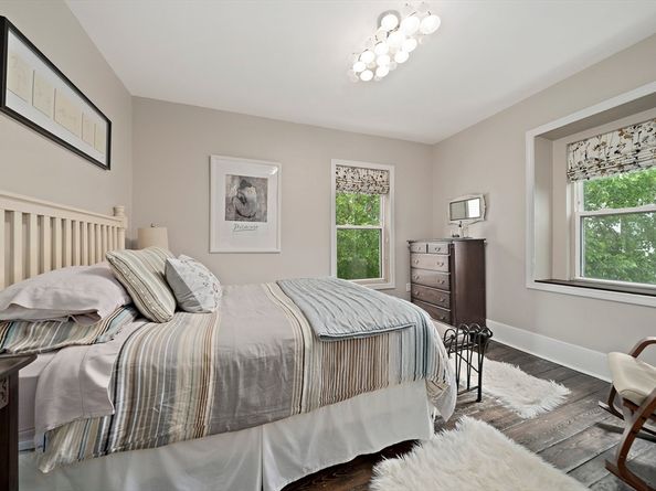 24 Moseley St, Boston MA 02125