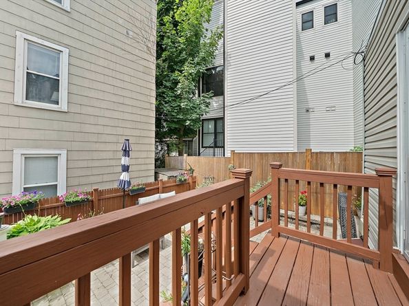 24 Moseley St, Boston MA 02125