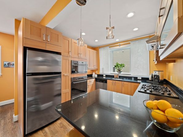 24 Moseley St, Boston MA 02125