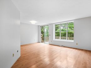 200 Ridgefield Cir C, Clinton MA 01510