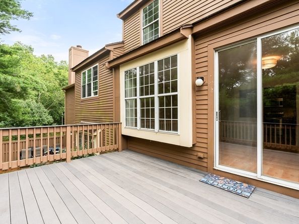 200 Ridgefield Cir C, Clinton MA 01510