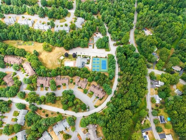 200 Ridgefield Cir C, Clinton MA 01510