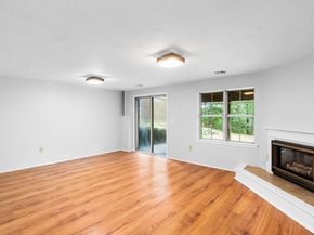 200 Ridgefield Cir C, Clinton MA 01510