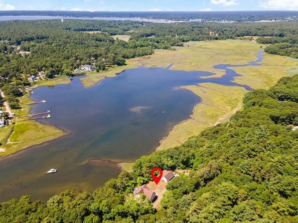 68 Squaws Path, Wareham MA 02538