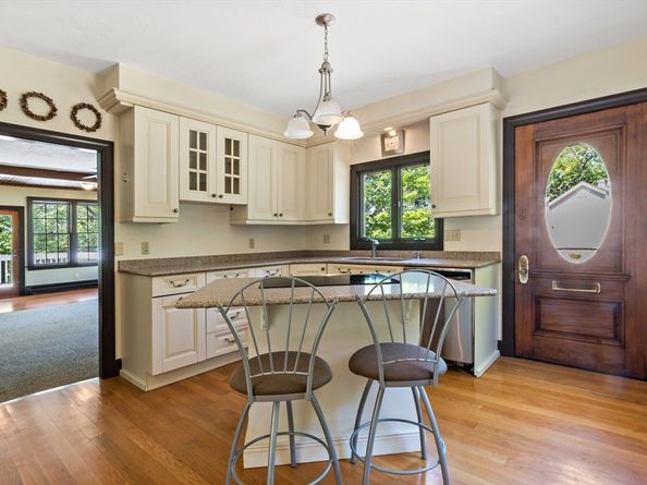 68 Squaws Path, Wareham MA 02538