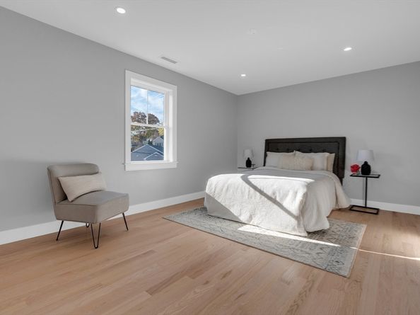 37 Clinton Street 1, Waltham MA 02453