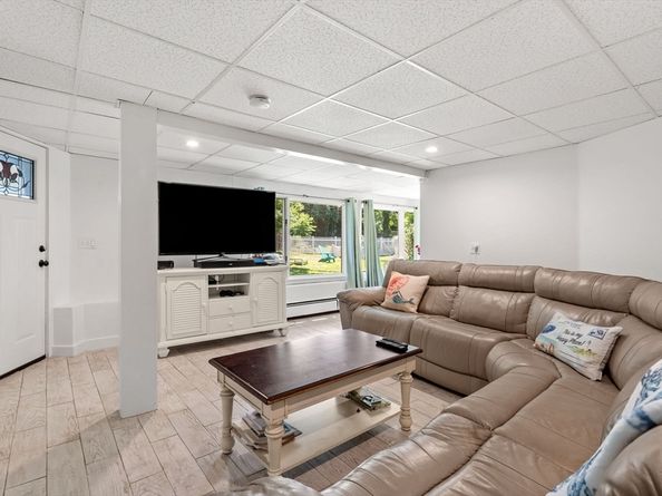 6 Mt Locust Pl 2, Gloucester MA 01930