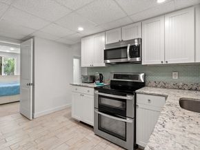 6 Mt Locust Pl 2, Gloucester MA 01930