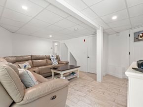6 Mt Locust Pl 2, Gloucester MA 01930