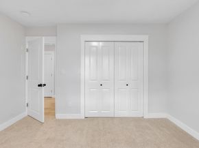 7 Woodlawn Dr, Sturbridge MA 01566