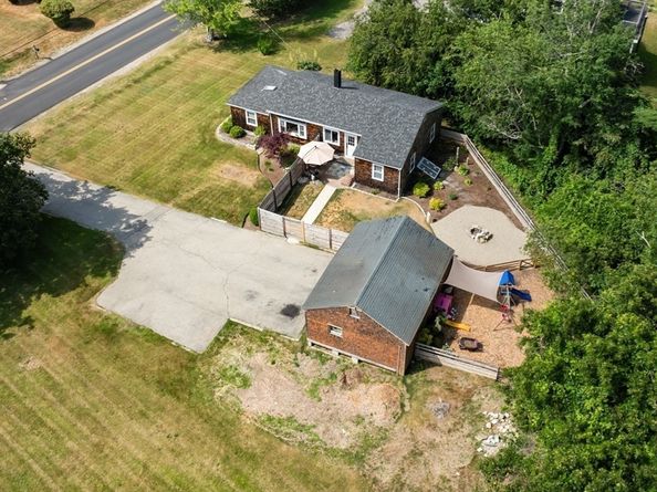 96 Forest St, Pembroke MA 02359