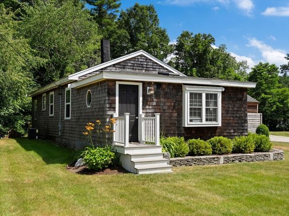 96 Forest St, Pembroke MA 02359