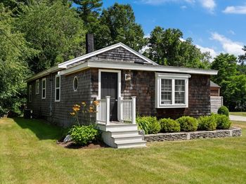 96 Forest St