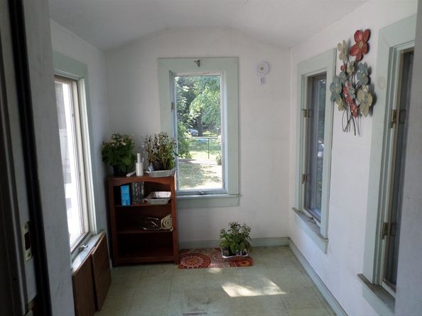 36 Forest St, Peabody MA 01960