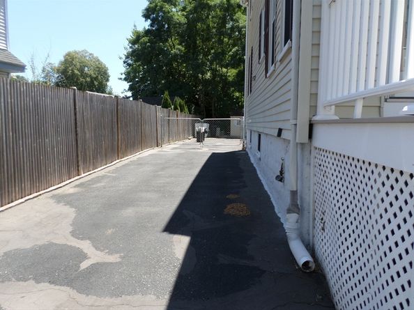 36 Forest St, Peabody MA 01960