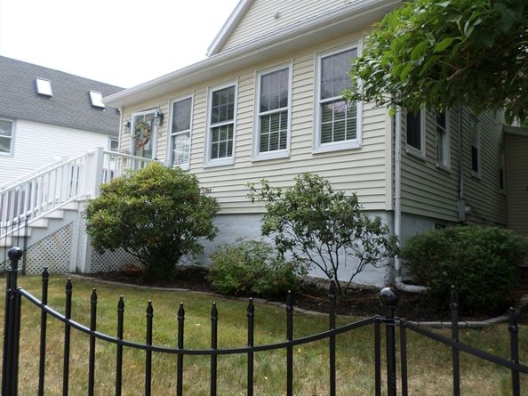 36 Forest St, Peabody MA 01960