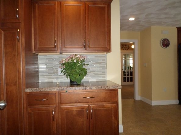 36 Forest St, Peabody MA 01960