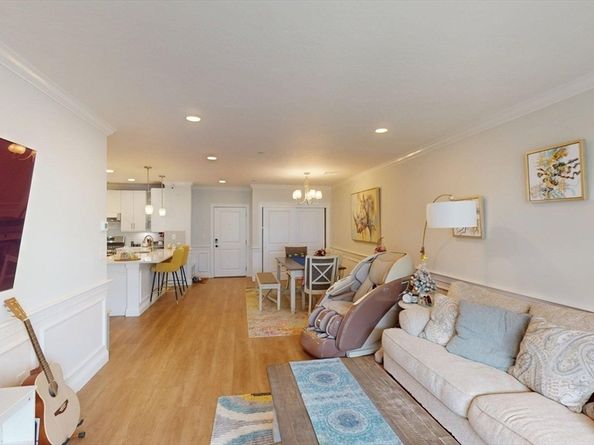 320 Middlesex Ave B205, Medford MA 02155