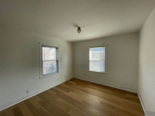 34 Channing St 2, Newton MA 02458