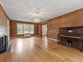 29 Brigham Park, Fitchburg MA 01420