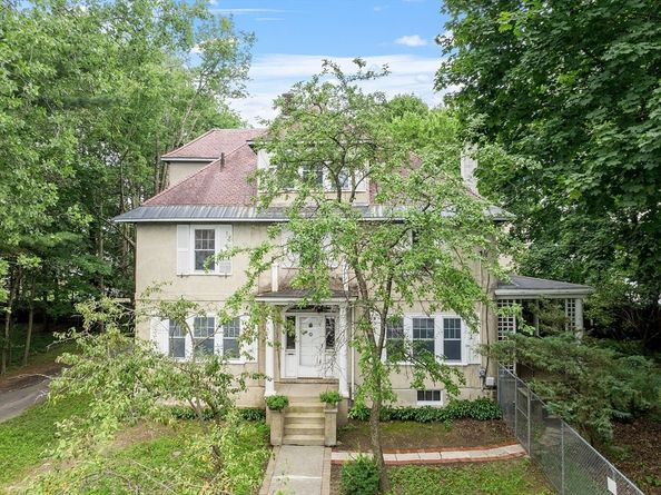 29 Brigham Park, Fitchburg MA 01420