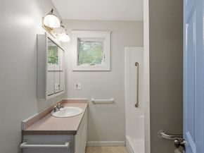 29 Brigham Park, Fitchburg MA 01420