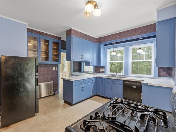 29 Brigham Park, Fitchburg MA 01420
