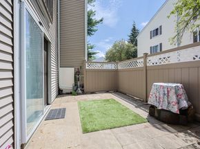 7 Village Way 4, Natick MA 01760