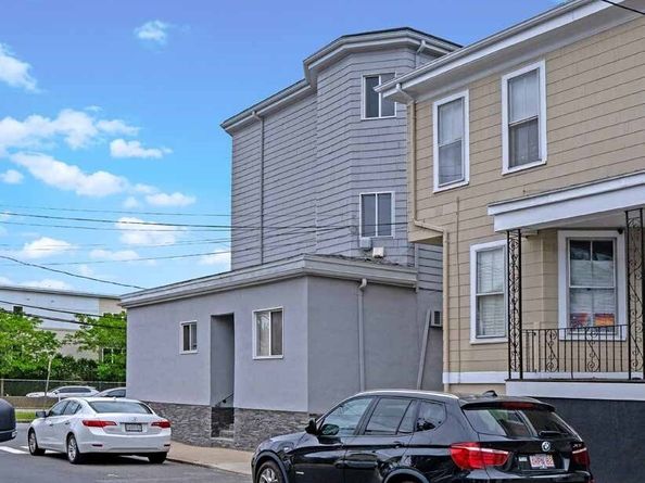 52 Bonair St, Somerville MA 02145