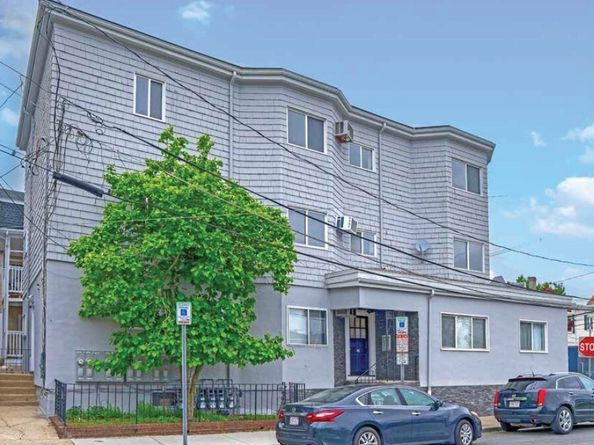 52 Bonair St, Somerville MA 02145